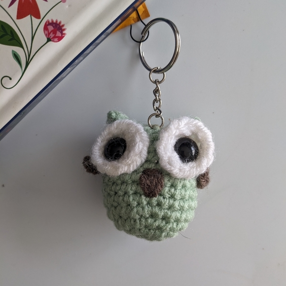 🦉NEW Keychain Owl Backpack Tag HANDCRAFTED Crochet - Picture 3 of 6